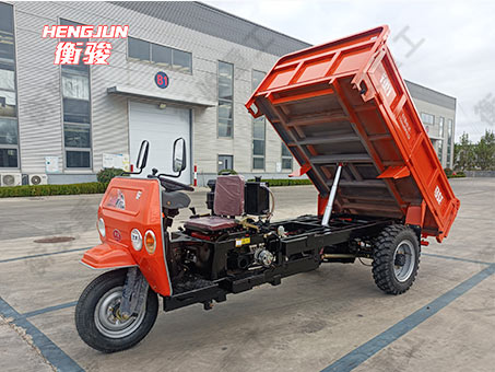 3噸擋風板款、貨箱三開三輪車